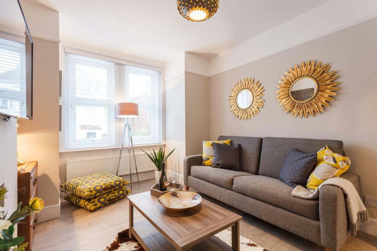 Ferienwohnung Stylish Town Centre House - 300Mbps, Parking & Sunny Decking Bournemouth Exterior foto