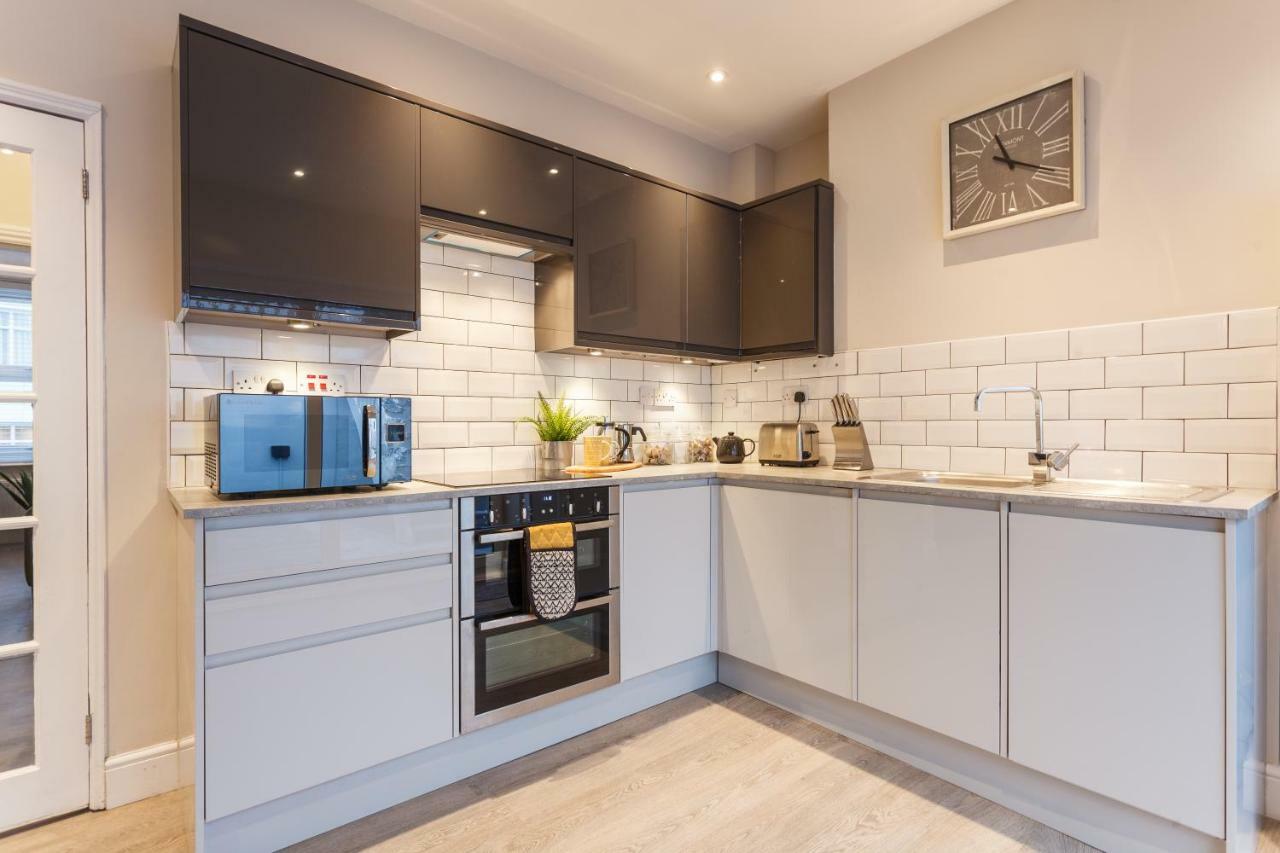 Ferienwohnung Stylish Town Centre House - 300Mbps, Parking & Sunny Decking Bournemouth Exterior foto