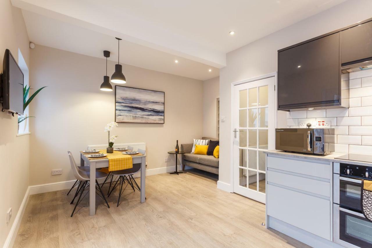 Ferienwohnung Stylish Town Centre House - 300Mbps, Parking & Sunny Decking Bournemouth Exterior foto
