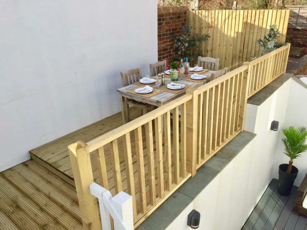 Ferienwohnung Stylish Town Centre House - 300Mbps, Parking & Sunny Decking Bournemouth Exterior foto